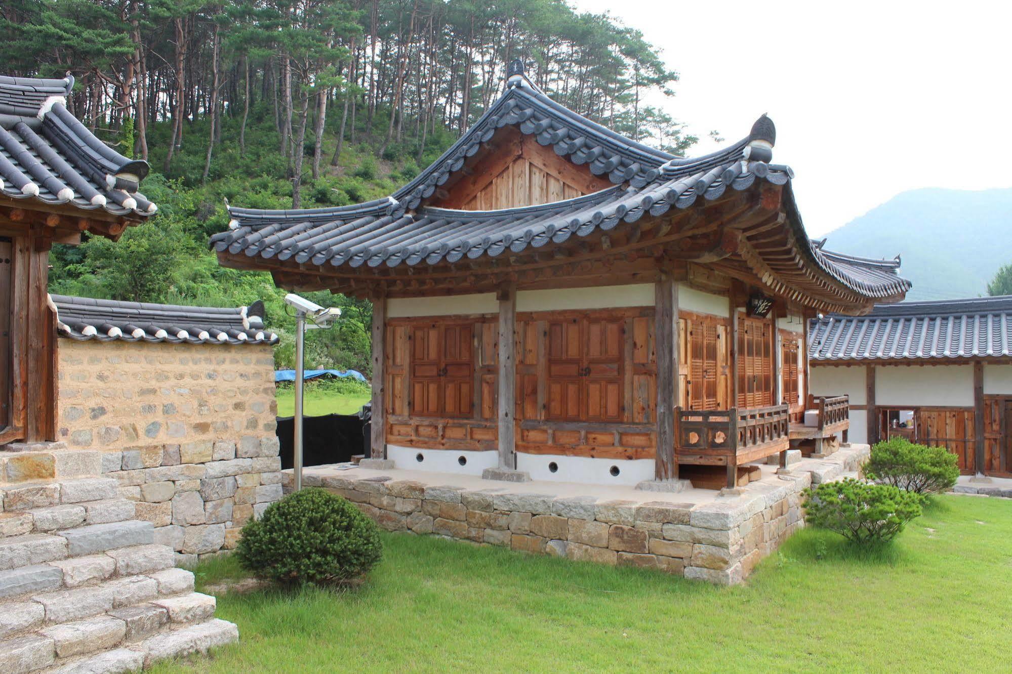 Hotel Ongye Jongtaek à Andong Extérieur photo